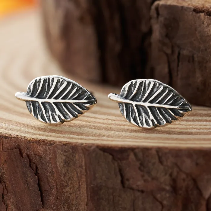 Chadds Ford Jewelry Rings Sterling Silver American Beech Leaf Studs Medium
