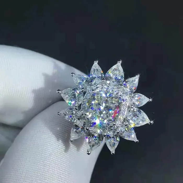Rings Leyloon Jewelry 2 Carat Cushion Cut Moissanite Ring KM Colorless 13 Stone Double Halo Starburst
