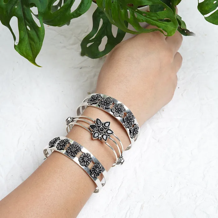 Teejh Bracelets Teejh Hanima Stacked Bracelet Set