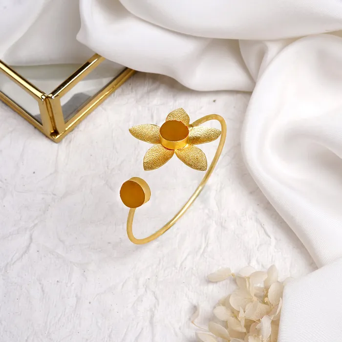 Teejh Bracelets Teejh Juhi Orange Flower Bracelet