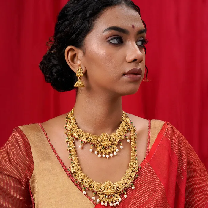 Teejh Kavitha Gold Red And Green Layered Necklace Set Teejh Necklaces