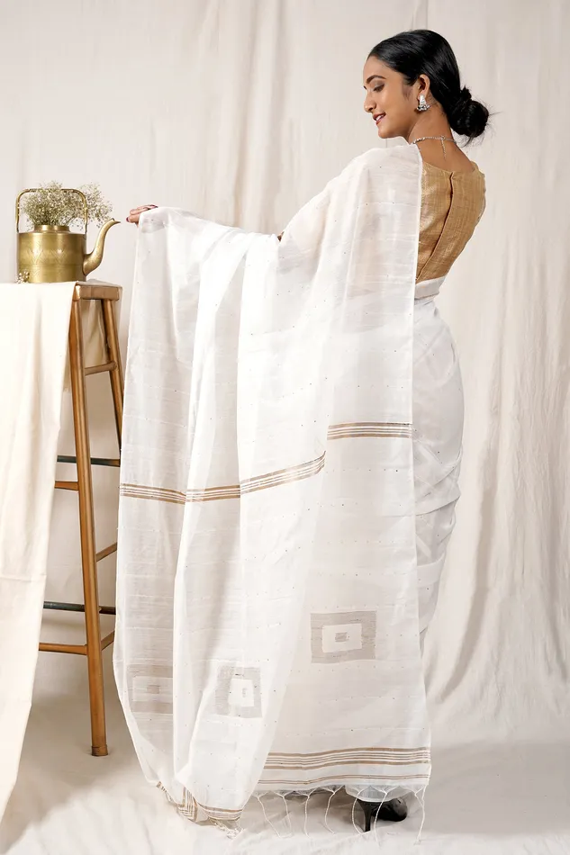Teejh Rings Teejh Snowfall White Box Handloom Sequin Saree