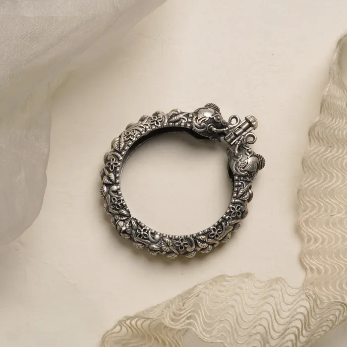 Teejh Suvarna Silver Oxidised Bangle Teejh Bracelets Teejh Suvarna Silver Oxidised Bangle Teejh Bracelets
