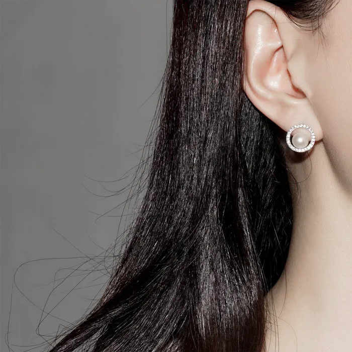 Earrings Pearly Lustre Elegant Freshwater Pearl Earrings WE00237