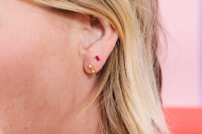 Earrings WANTME Hot Pink Rectangle Screwbacks