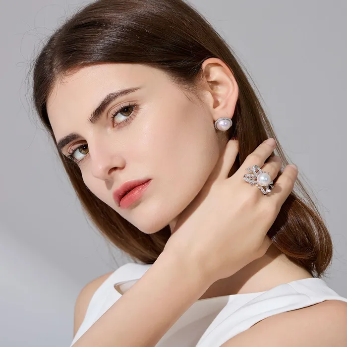 Pearly Lustre Rings 18K Diamond Australian White South Sea Pearl Ring KR00061
