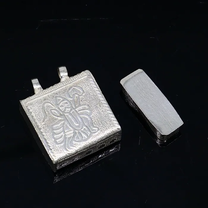 TRIBAL ORNAMENTS Necklaces 925 sterling silver handmade gorgeous Square shape handmade lord hanuman box amulet pendant mantra box silver tabiz for protection ssp662