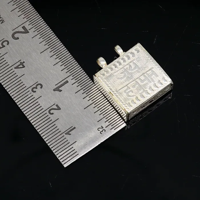 TRIBAL ORNAMENTS Necklaces 925 sterling silver handmade gorgeous Square shape handmade lord hanuman box amulet pendant mantra box silver tabiz for protection ssp662