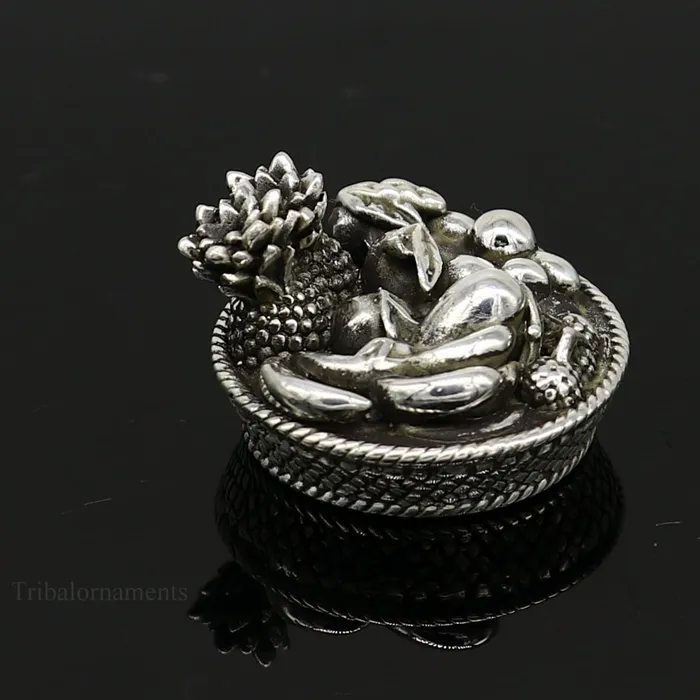TRIBAL ORNAMENTS Rings 925 sterling silver handmade fabulous vintage antique mini fruit basket for puja or worshipping solid Diwali puja article utensils su496