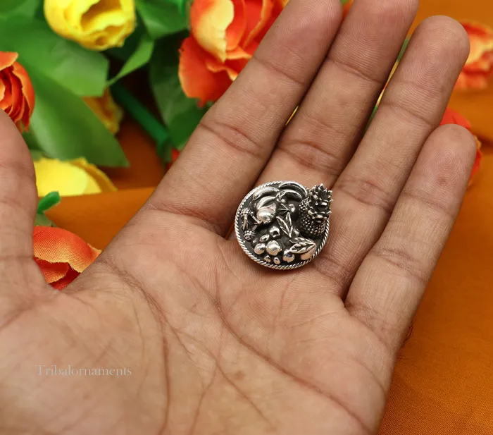 TRIBAL ORNAMENTS Rings 925 sterling silver handmade fabulous vintage antique mini fruit basket for puja or worshipping solid Diwali puja article utensils su496