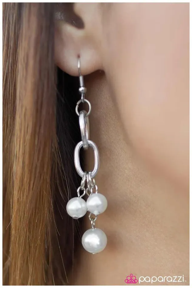 Earrings Paparazzi Jewelry Paparazzi Earring Best Day Ever White