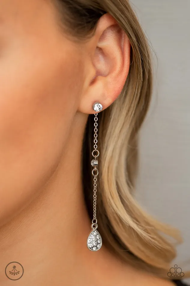 Earrings Paparazzi Jewelry Paparazzi Earring When It REIGNS White