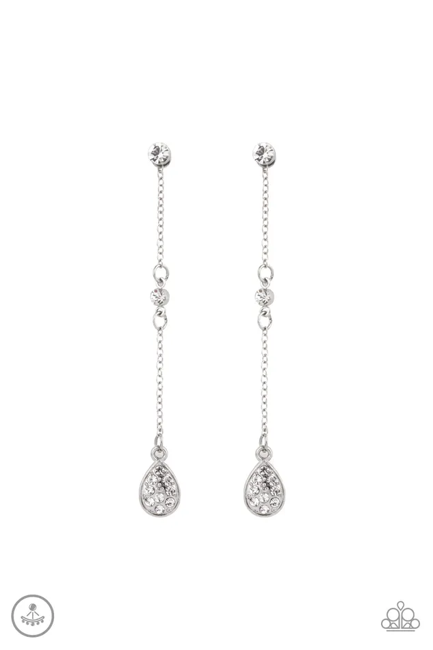 Earrings Paparazzi Jewelry Paparazzi Earring When It REIGNS White
