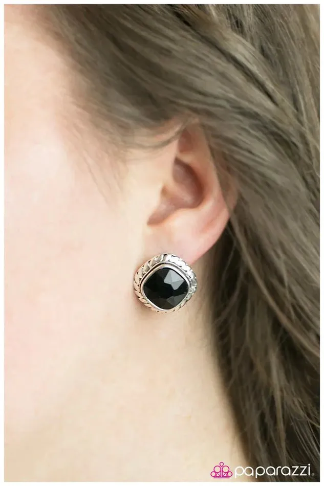 Earrings Paparazzi Jewelry Paparazzi Earring Worth A Million Black