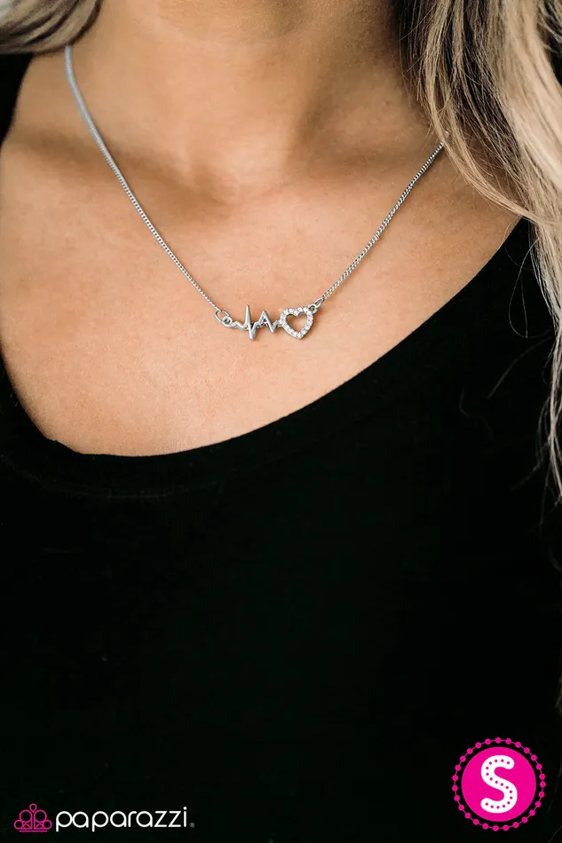 Necklaces Paparazzi Necklace HEARTBEAT Street White Paparazzi Jewelry