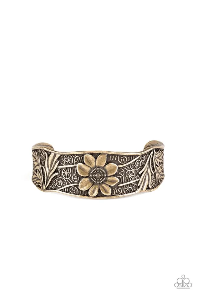 Paparazzi Bracelet Daisy Paradise Brass Paparazzi Jewelry Bracelets
