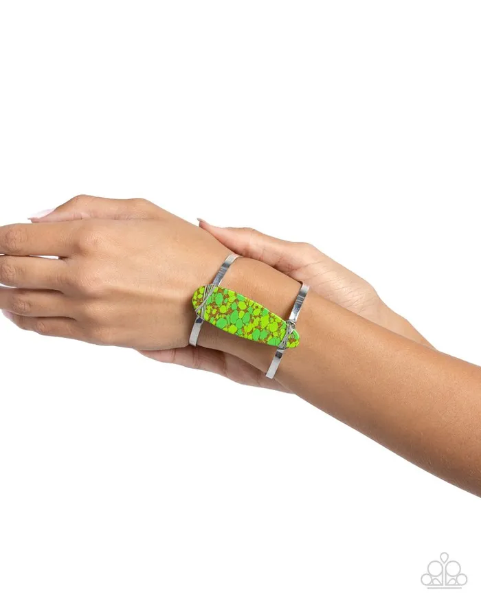 Paparazzi Bracelet Spotted A Mile Away Green Paparazzi Jewelry Bracelets