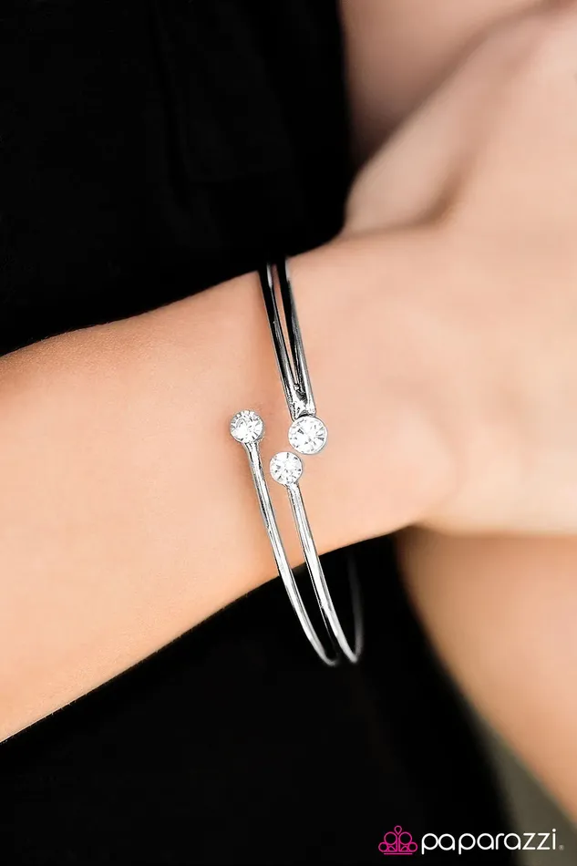 Paparazzi Bracelet Starlight Sparkle White Paparazzi Jewelry Bracelets