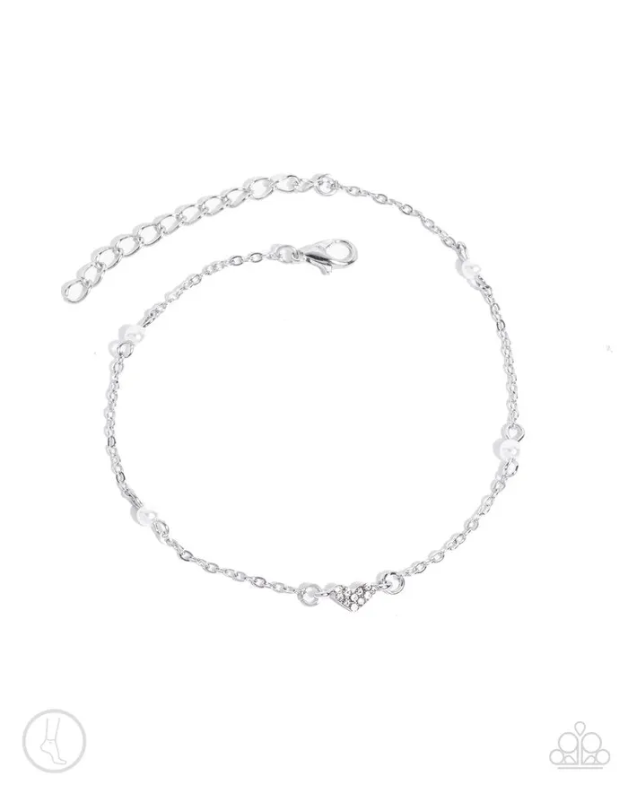 Paparazzi Jewelry Bracelets Paparazzi Bracelet Ladylike Loop White Paparazzi Jewelry Bracelets Paparazzi Bracelet Ladylike Loop White