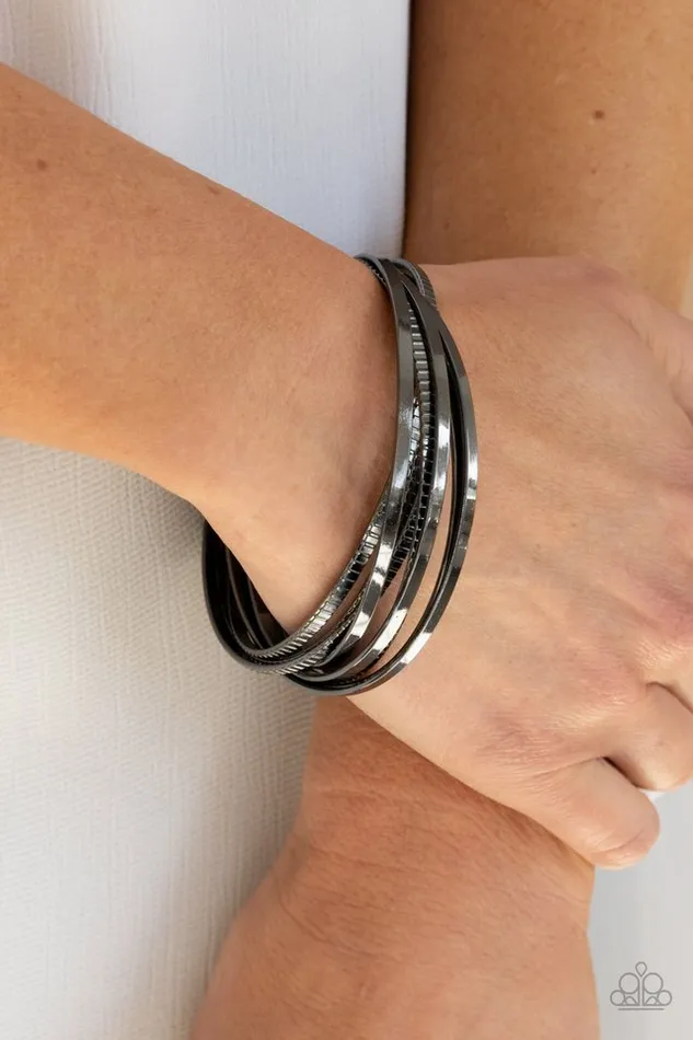 Paparazzi Jewelry Bracelets Paparazzi Bracelet Trending in Tread Black