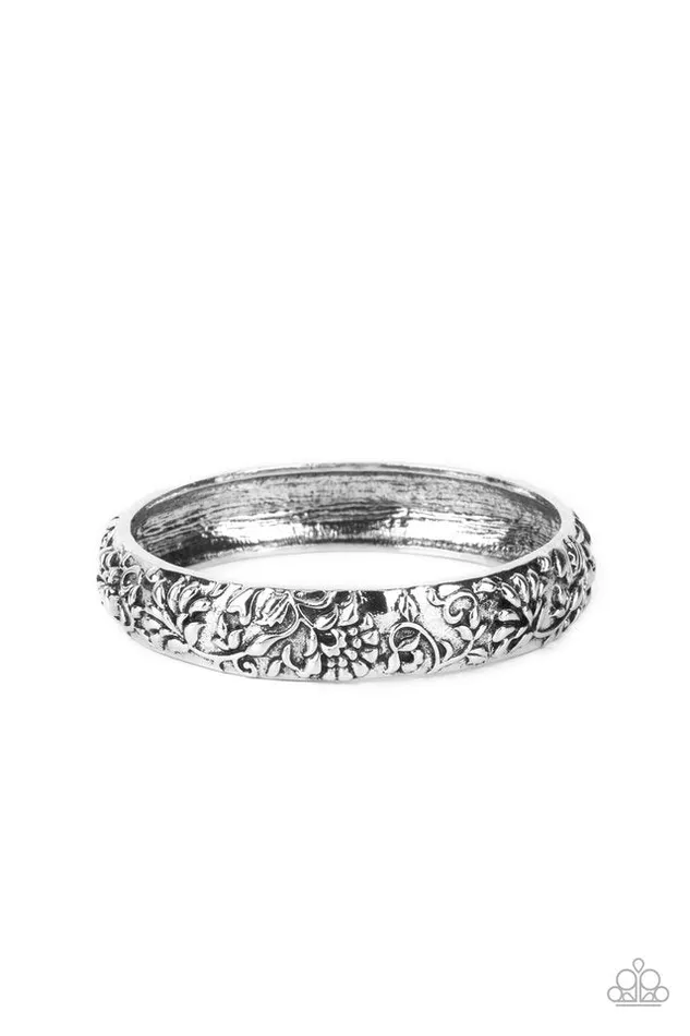 Paparazzi Jewelry Bracelets Paparazzi Bracelet Victorian Meadow Silver Paparazzi Jewelry Bracelets Paparazzi Bracelet Victorian Meadow Silver
