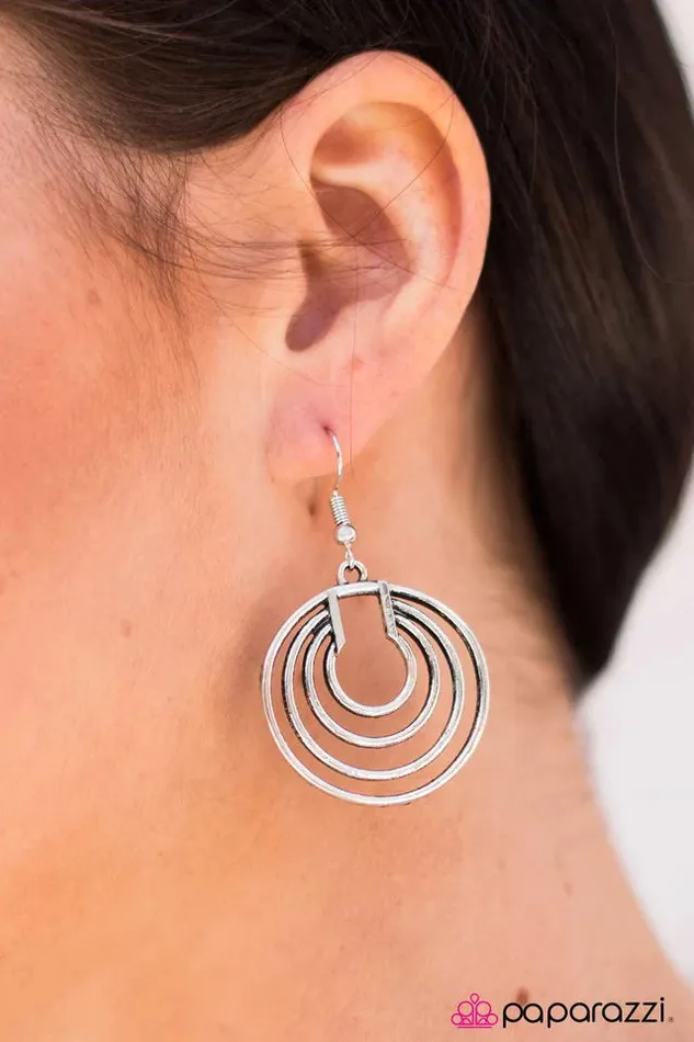 Paparazzi Jewelry Earrings Paparazzi Earring A Spiraling Sensation Silver