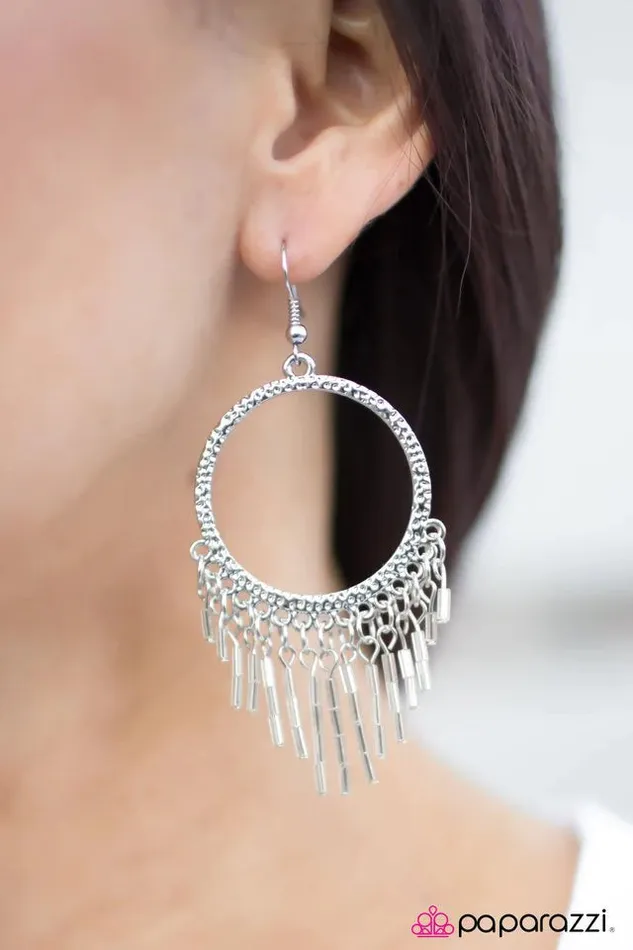 Paparazzi Jewelry Earrings Paparazzi Earring GLOWItAll Silver