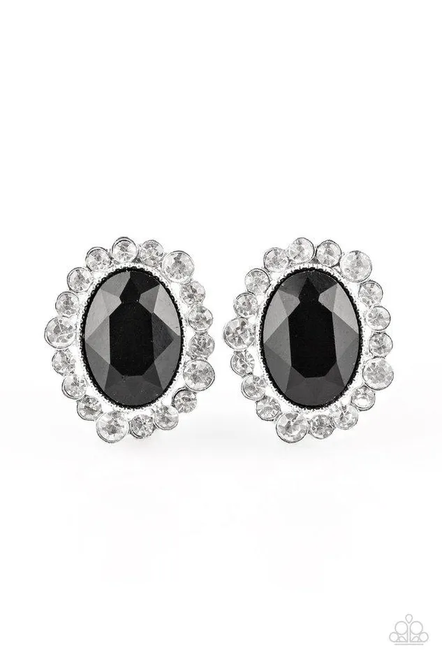 Paparazzi Jewelry Earrings Paparazzi Earring Hold Court Black Post