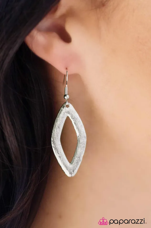 Paparazzi Jewelry Earrings Paparazzi Earring SHEEN Girls Silver