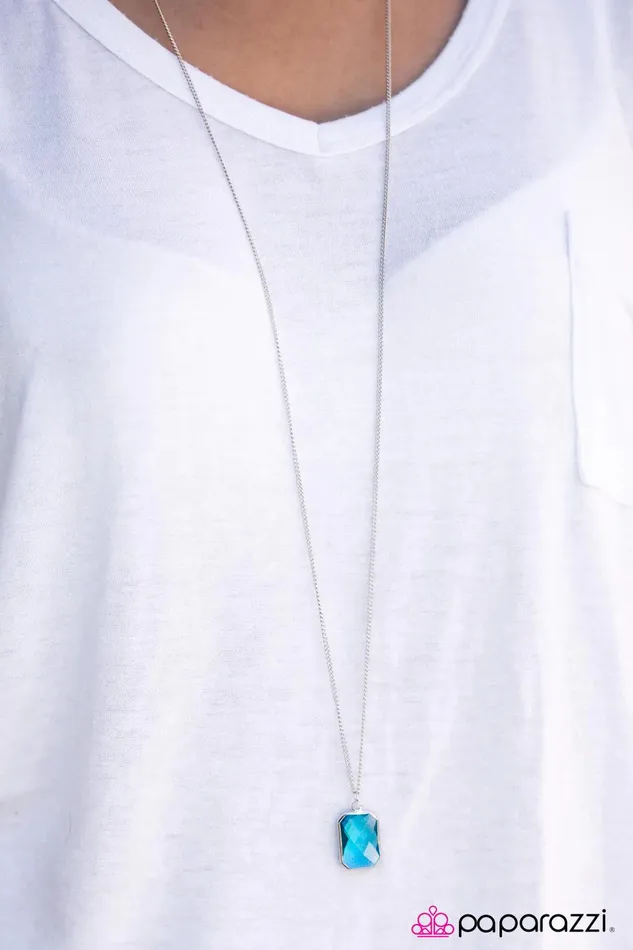 Paparazzi Jewelry Necklaces Paparazzi Necklace GLASSY Lady Blue