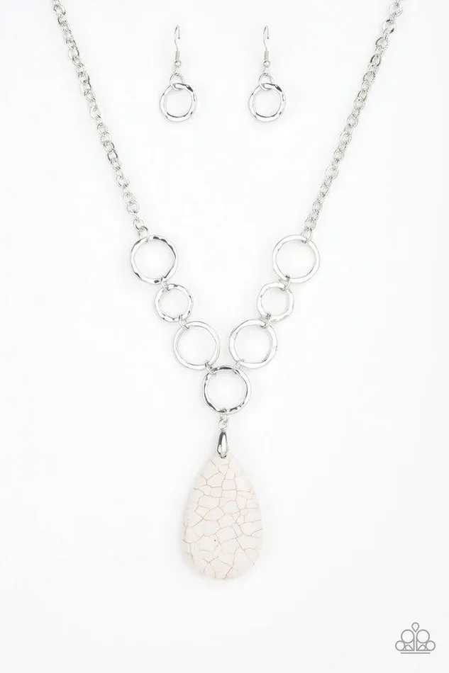 Paparazzi Jewelry Necklaces Paparazzi Necklace Livin On A PRAIRIE White