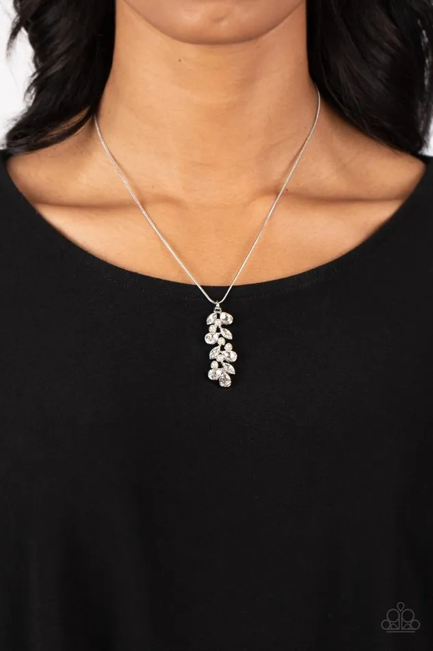 Paparazzi Jewelry Necklaces Paparazzi Necklace Pearls Before VINE White