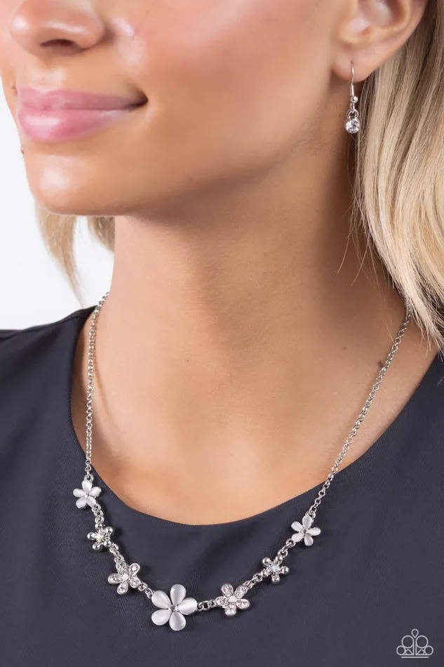 Paparazzi Jewelry Necklaces Paparazzi Necklace Spring Showcase White
