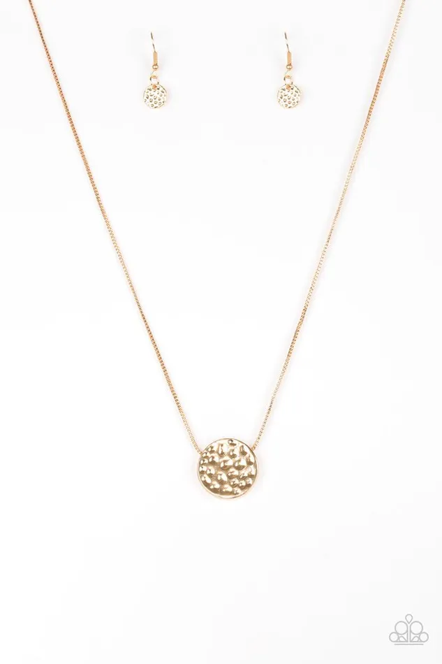 Paparazzi Jewelry Necklaces Paparazzi Necklace The BOLD Standard Gold Paparazzi Jewelry Necklaces Paparazzi Necklace The BOLD Standard Gold