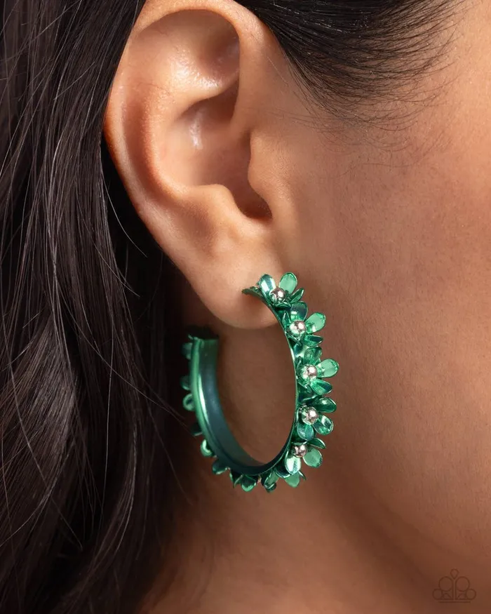 Paparazzi Jewelry Paparazzi Earring Fashionable Flower Crown Green Earrings