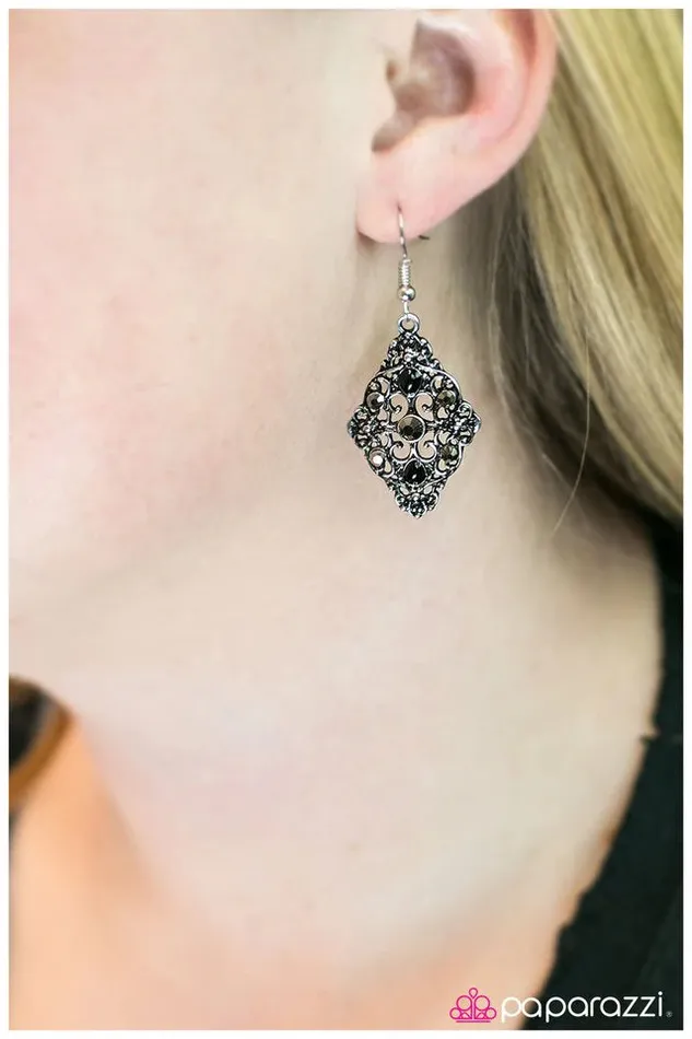 Paparazzi Jewelry Paparazzi Earring New York New York Black Earrings