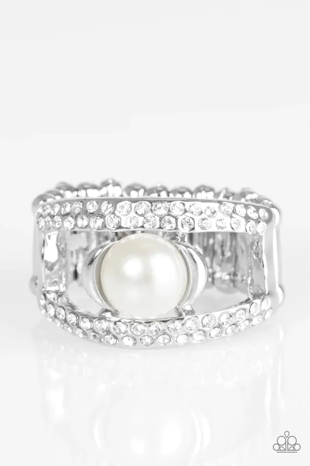 Paparazzi Jewelry Rings Paparazzi Ring Bank Run White