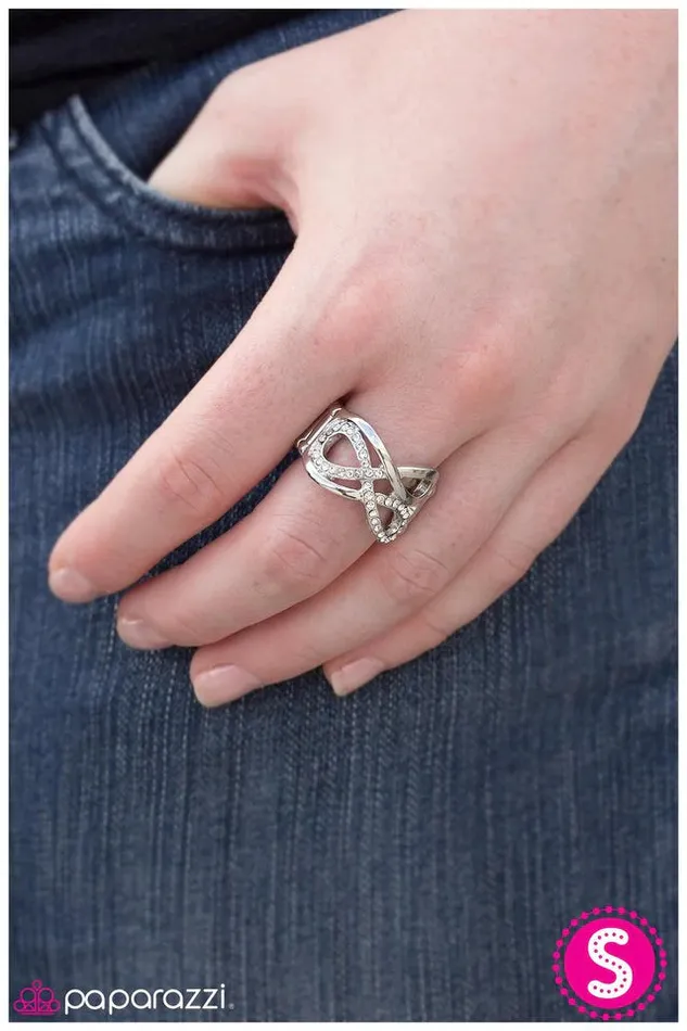 Paparazzi Jewelry Rings Paparazzi Ring Endlessly Endless White