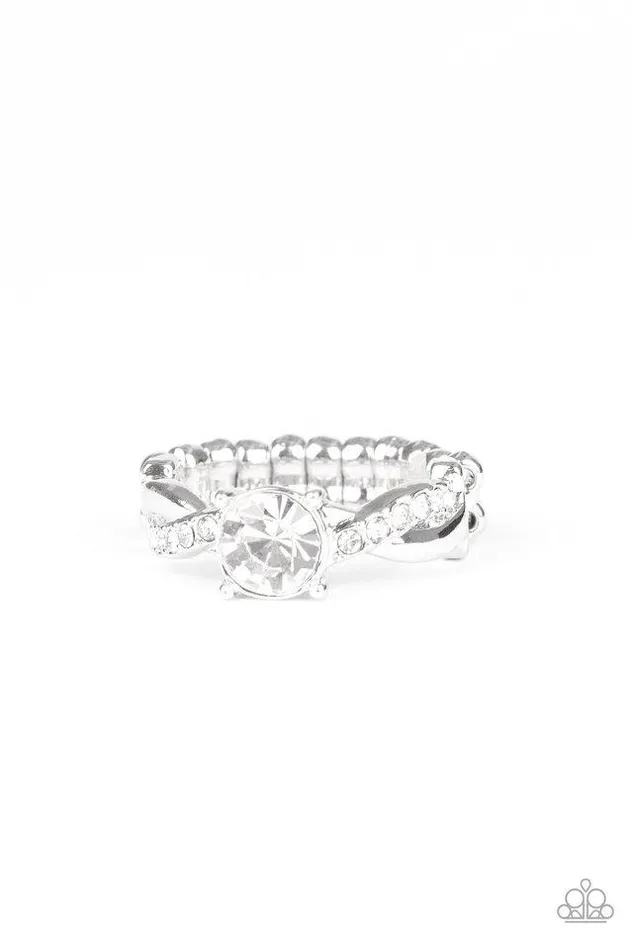 Paparazzi Jewelry Rings Paparazzi Ring Prim and Proper White