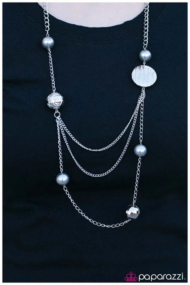 Paparazzi Necklace Ripple of Excitement Silver Paparazzi Jewelry Necklaces
