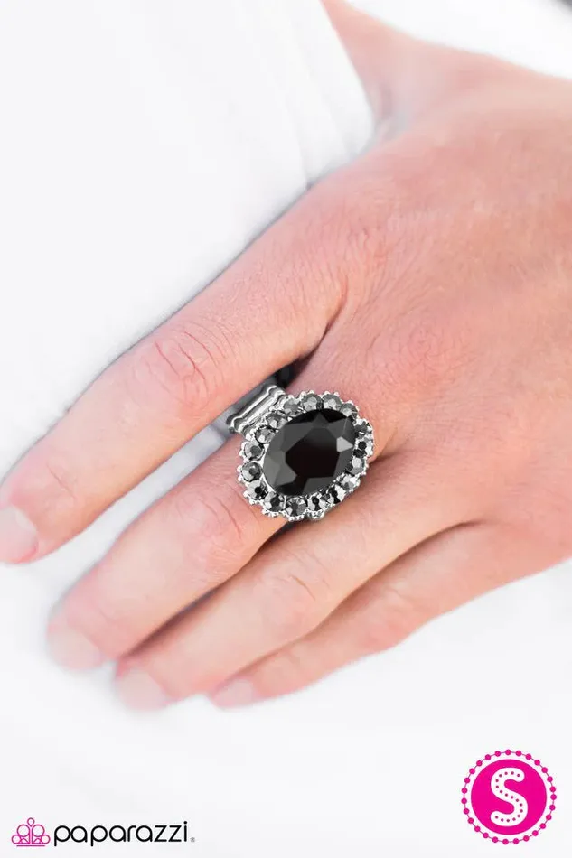 Paparazzi Ring Fever Pitch Black Paparazzi Jewelry Rings
