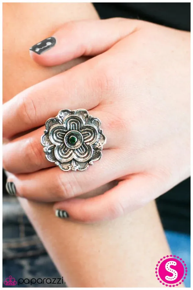 Paparazzi Ring Summer Lovin Green Paparazzi Jewelry Rings
