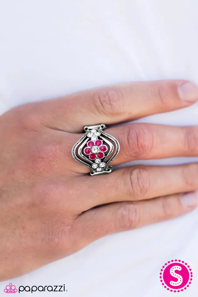 Rings Paparazzi Jewelry Paparazzi Ring Deep in the Meadow Pink