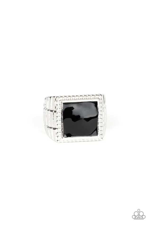 Rings Paparazzi Jewelry Paparazzi Ring The Titan Black