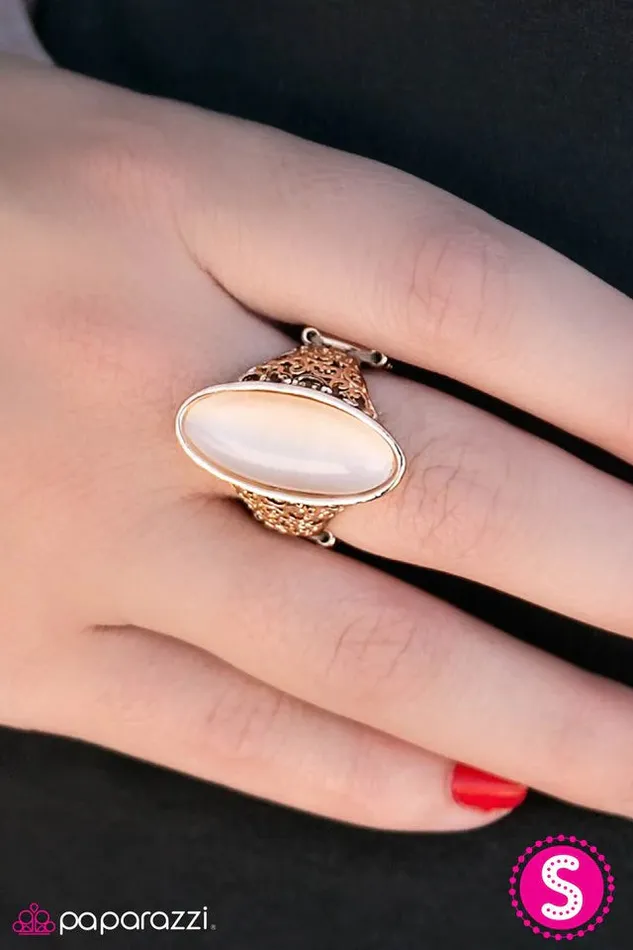 Rings Paparazzi Ring Look At Her GLOW Gold Paparazzi Jewelry