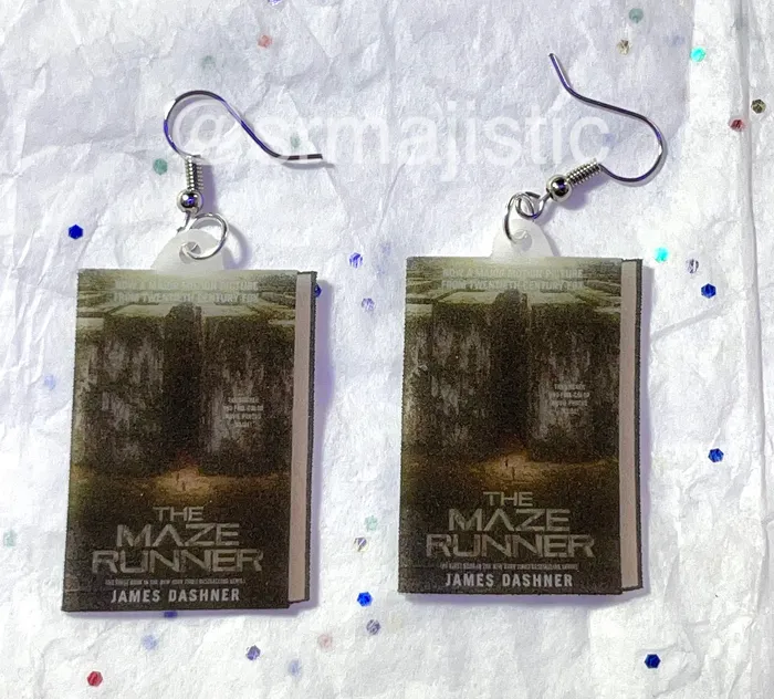 Sam Makes Things The Maze Runner Book Cover 2D detailed Handmade Earrings Earrings Sam Makes Things The Maze Runner Book Cover 2D detailed Handmade Earrings Earrings
