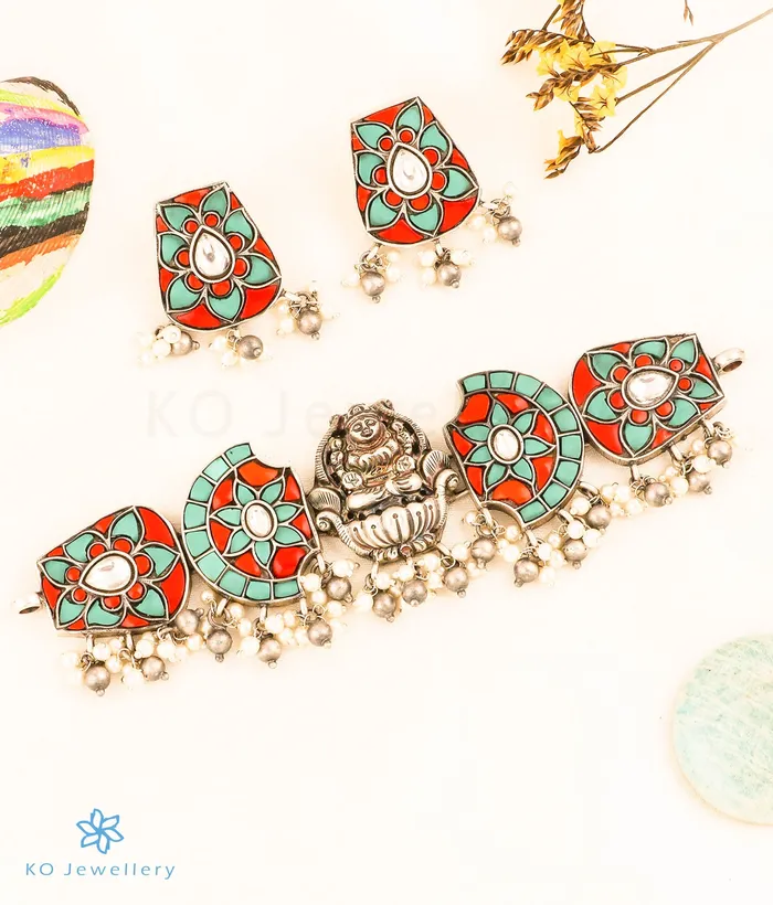 Earrings The Bhadrika Silver Lakshmi Choker Necklace Earrings Kundan