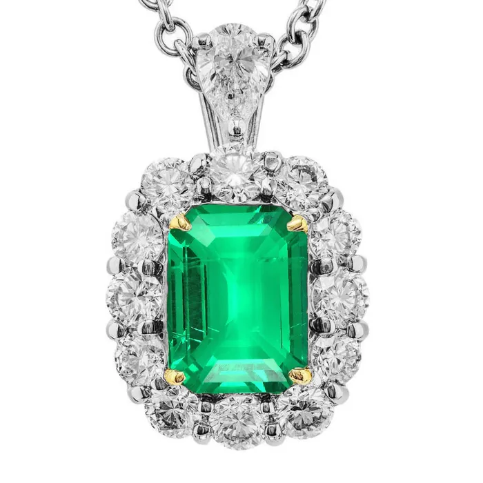HarryChadEntcom Necklaces White Gold Green Emerald Halo Diamond Pendant Prong Setting HarryChadEntcom Necklaces White Gold Green Emerald Halo Diamond Pendant Prong Setting