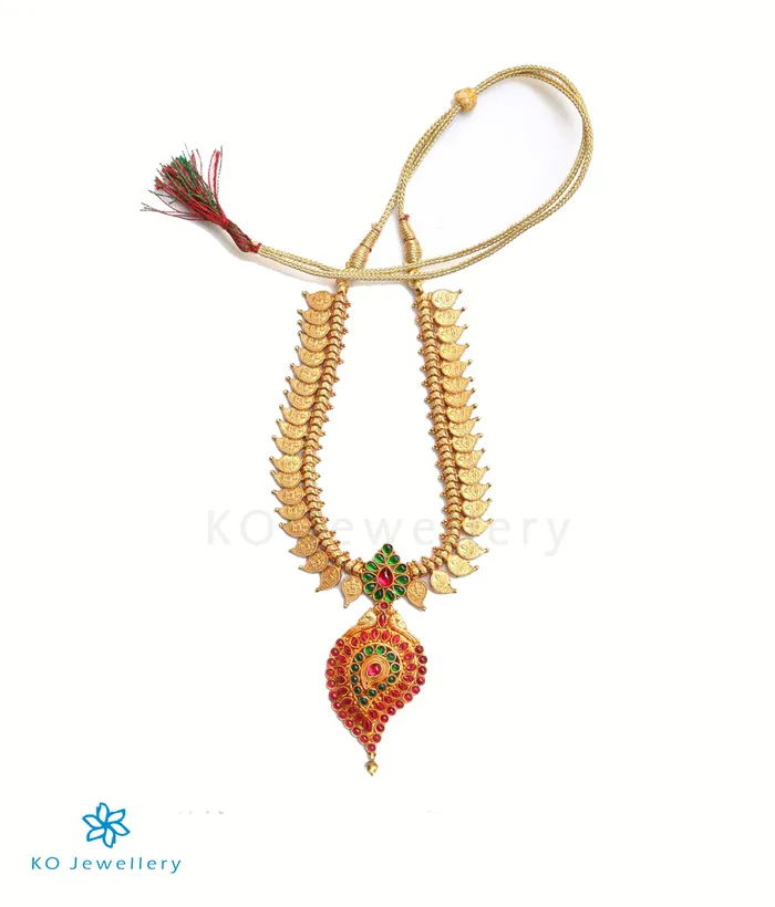 Necklaces The Makanda Silver Paisley Necklace Silversmith