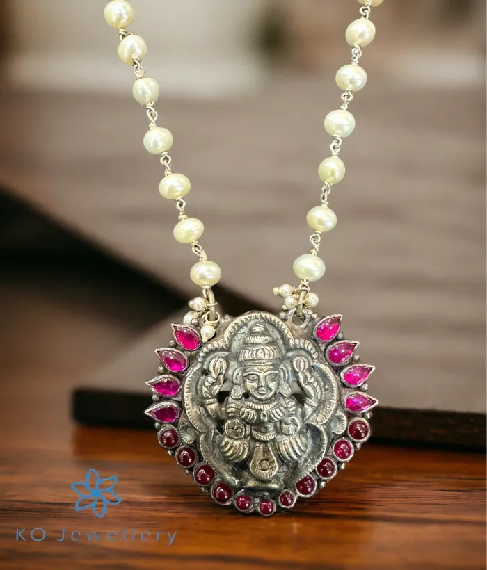 The Adira Lakshmi Silver Pearl Necklace Silversmith Necklaces